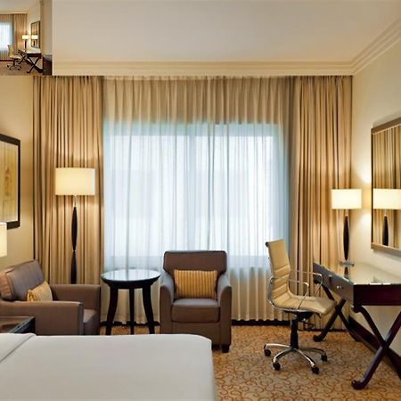 Grand Excelsior Hotel Deira Dubai Room photo